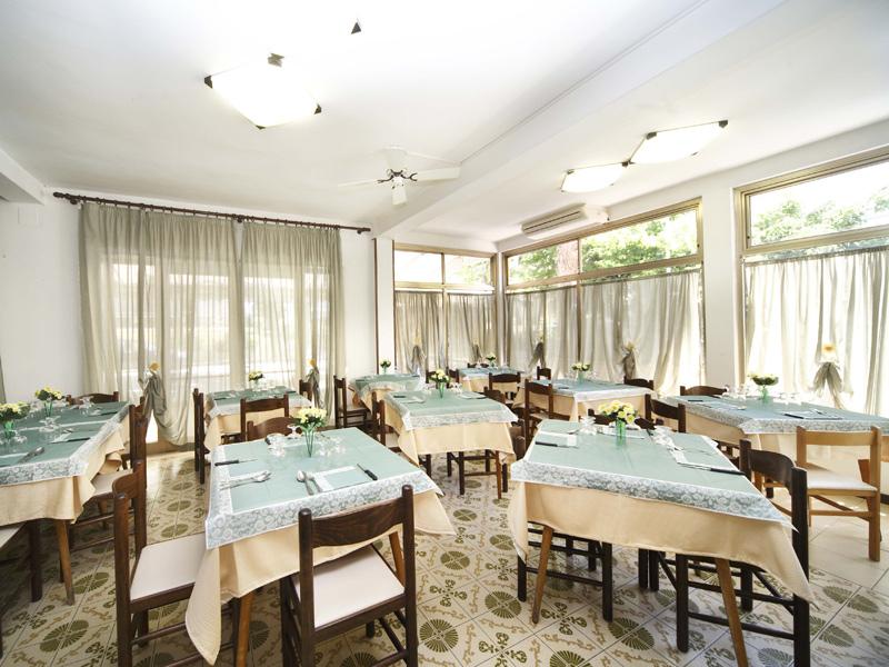 Hotel Villa Del Sole Rimini Eksteriør billede