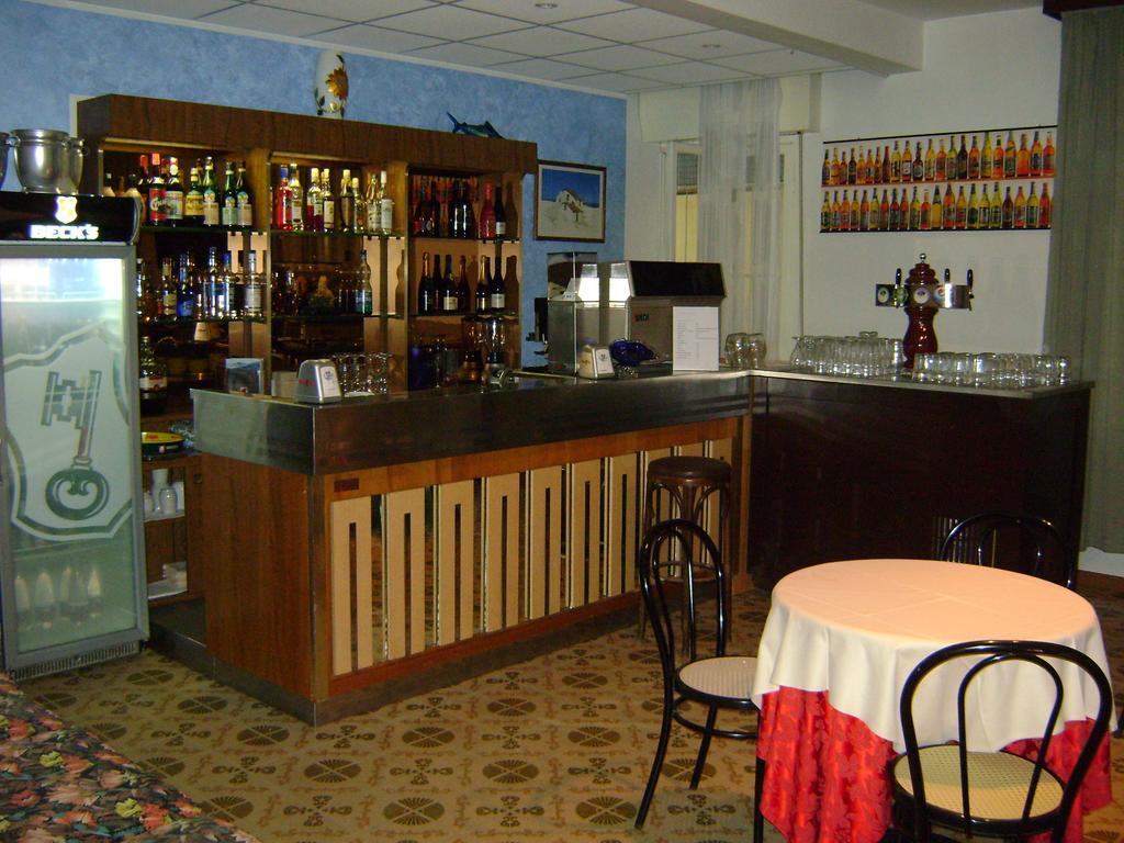 Hotel Villa Del Sole Rimini Eksteriør billede