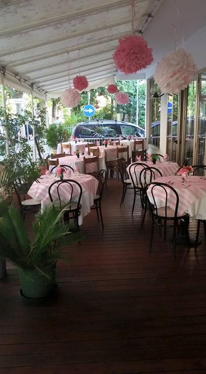 Hotel Villa Del Sole Rimini Eksteriør billede